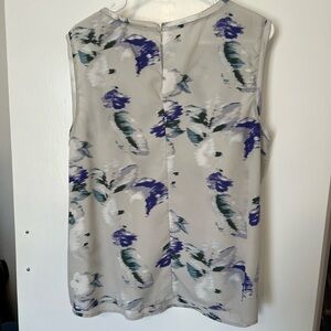 DALIA 1x Grey and Purple Floral Sleeveless Tank Blouse